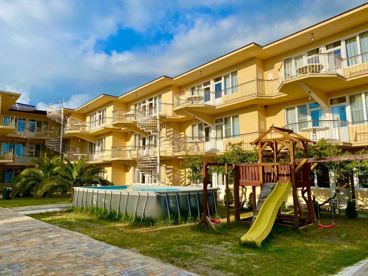 Mini Hotel Diva Alakhadzi Exteriér fotografie